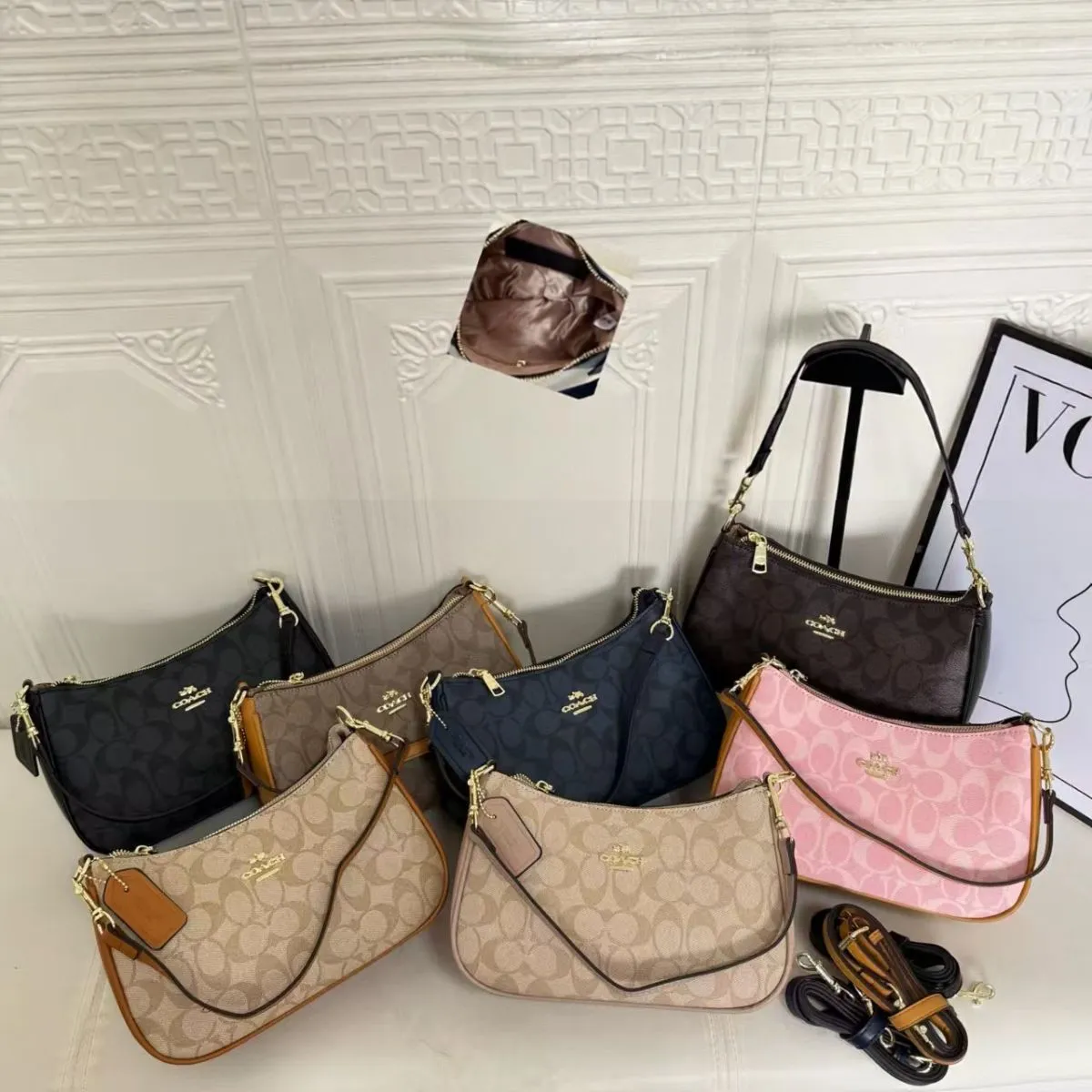 Women's Classic Stylish Underarm Shoulder Crossbody Handbag